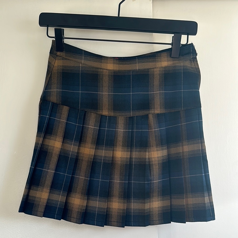 Dickies plaid skirt never worn